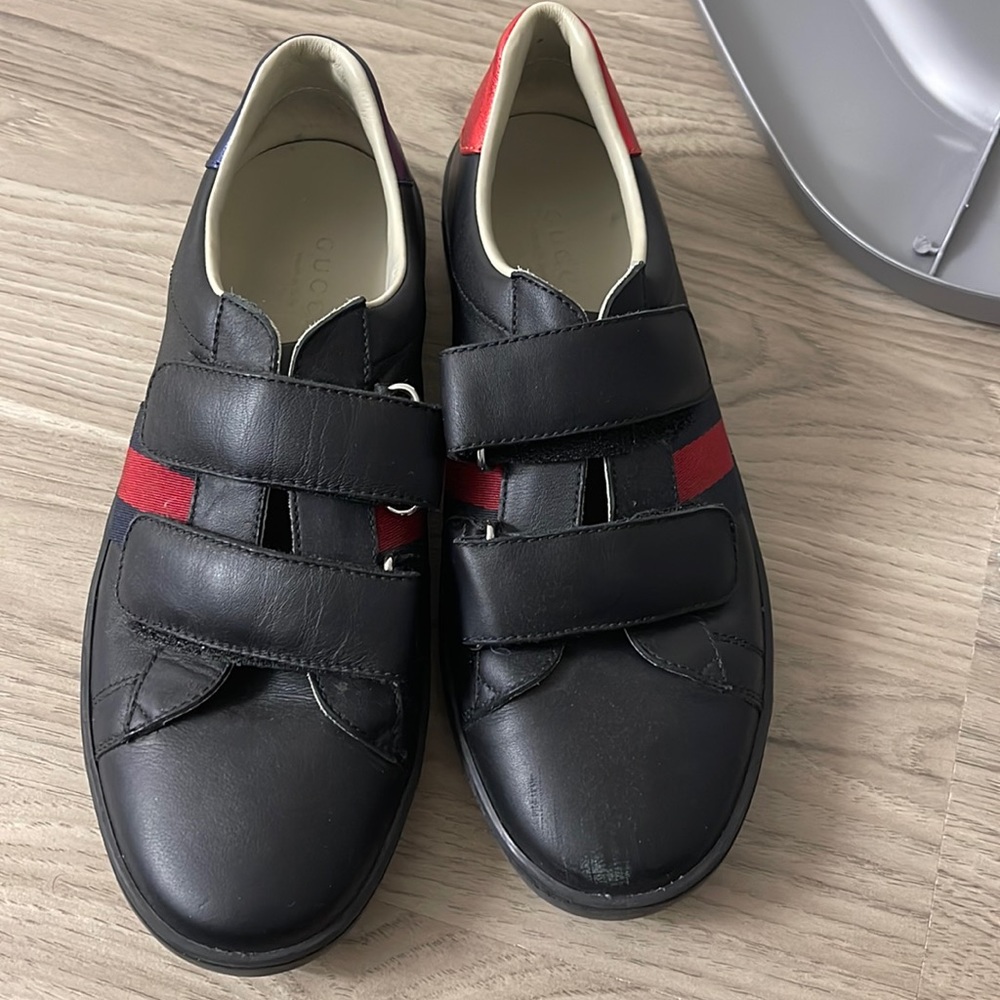 Beautiful slightly worn Gucci kid sneakers